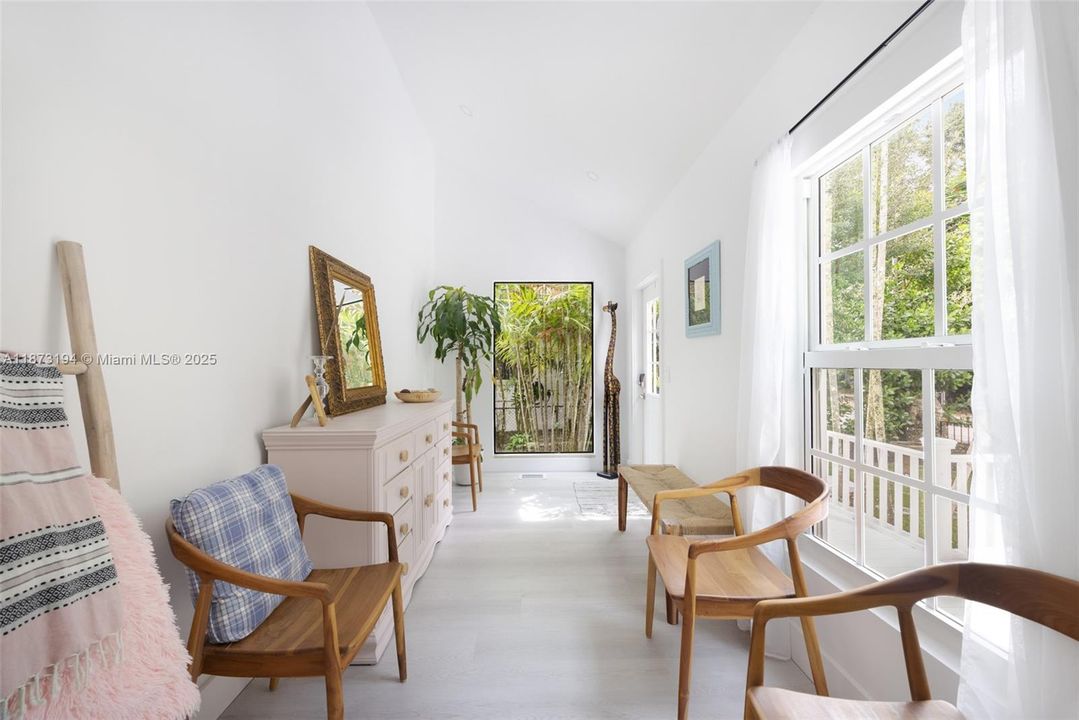 En Venta: $1,875,000 (2 camas, 2 baños, 1598 Pies cuadrados)