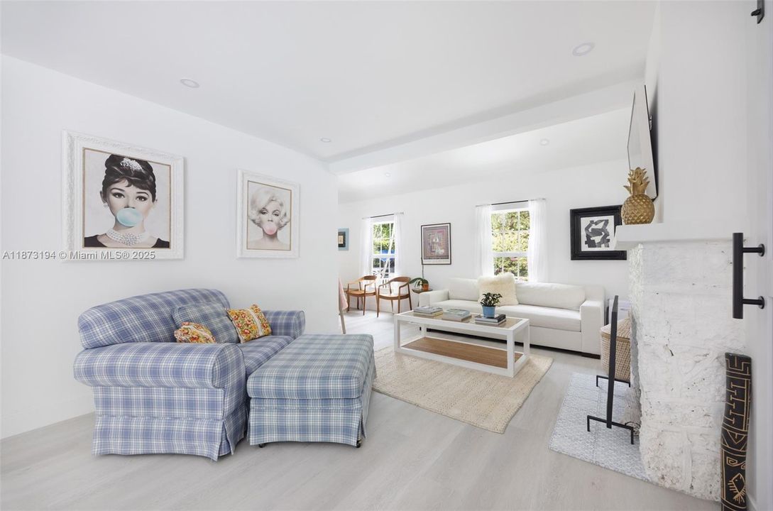 En Venta: $1,875,000 (2 camas, 2 baños, 1598 Pies cuadrados)