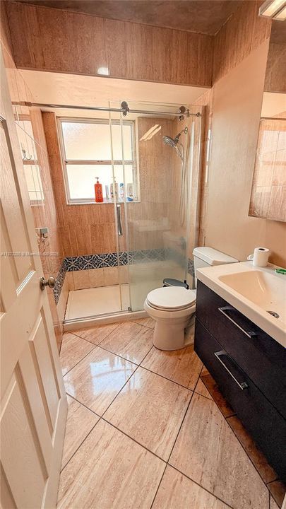 Vendido Recientemente: $619,000 (4 camas, 2 baños, 2114 Pies cuadrados)