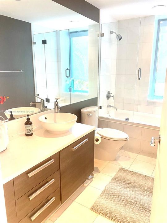 Active With Contract: $6,200 (3 beds, 3 baths, 1728 Square Feet)