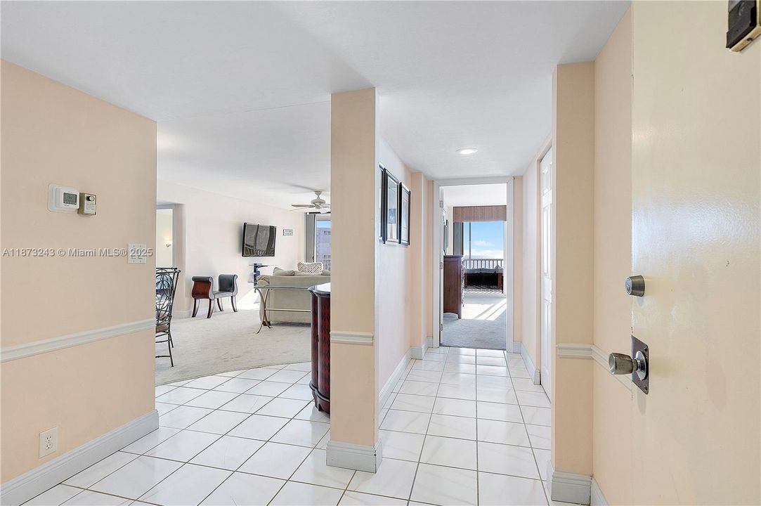 待售: $1,200,000 (3 贝兹, 2 浴室, 1494 平方英尺)