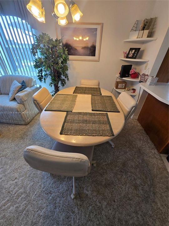 最近售出: $129,990 (2 贝兹, 2 浴室, 0 平方英尺)