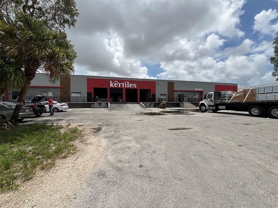 Recently Sold: $12,400,000 (0 beds, 0 baths, 0 Square Feet)