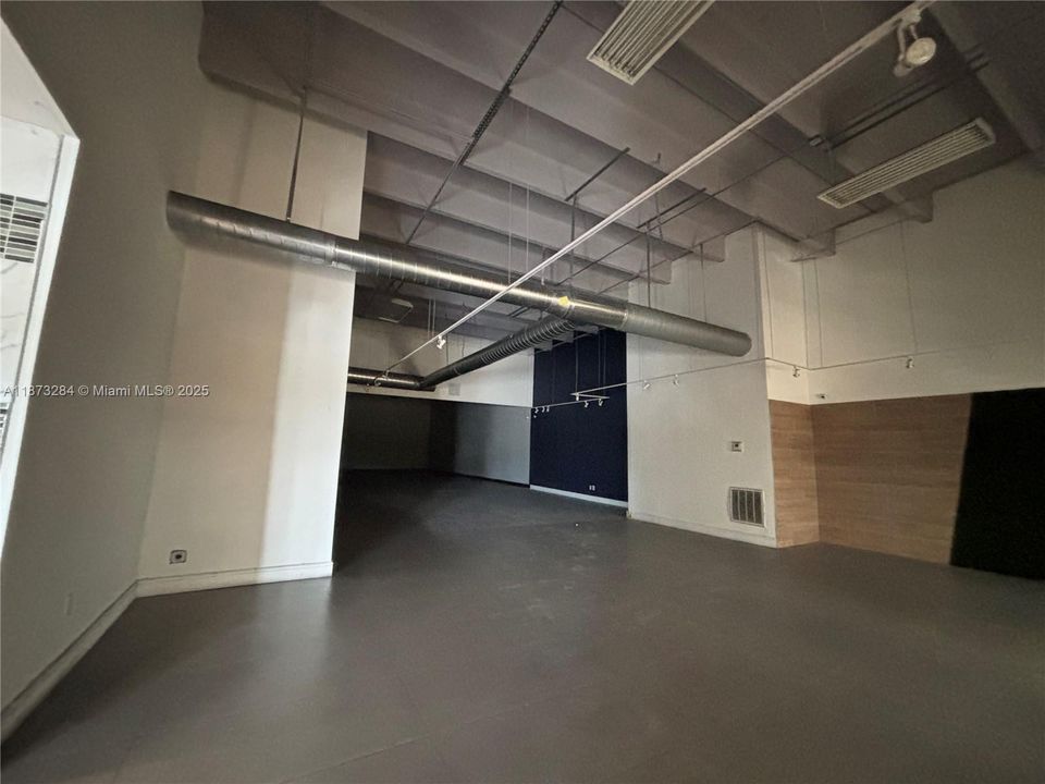 Recently Sold: $12,400,000 (0 beds, 0 baths, 0 Square Feet)