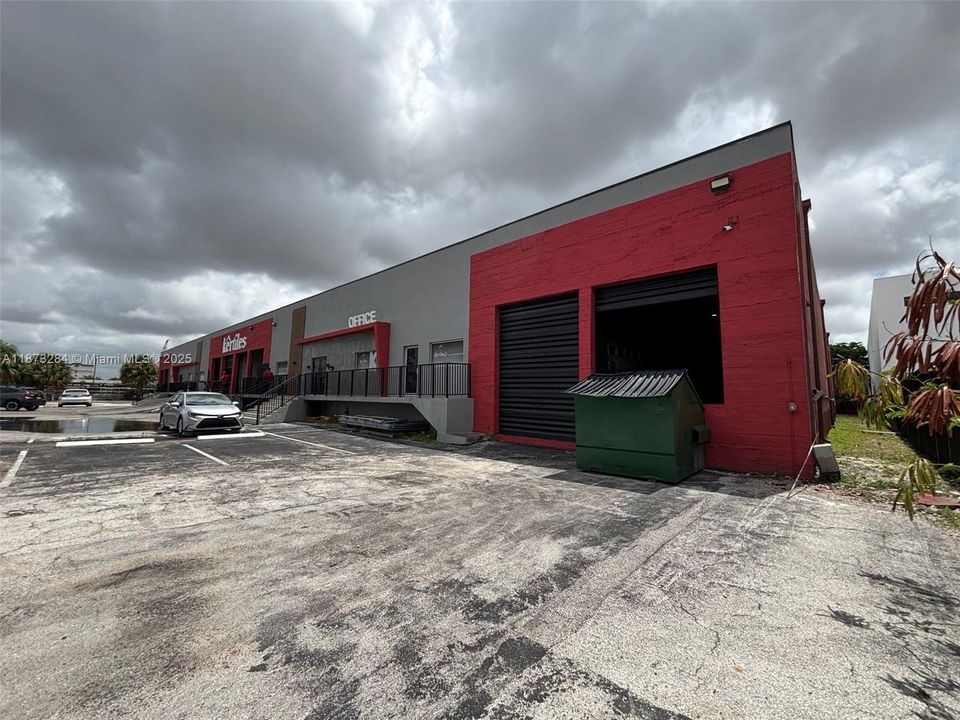 Recently Sold: $12,400,000 (0 beds, 0 baths, 0 Square Feet)