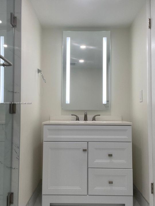 待售: $350,000 (3 贝兹, 2 浴室, 1268 平方英尺)