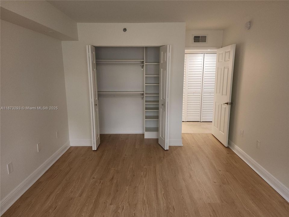 待售: $350,000 (3 贝兹, 2 浴室, 1268 平方英尺)