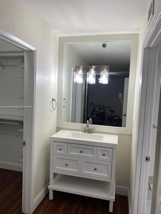 待售: $350,000 (3 贝兹, 2 浴室, 1268 平方英尺)