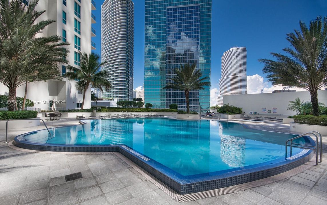 Recientemente alquilado: $3,650 (1 camas, 1 baños, 786 Pies cuadrados)