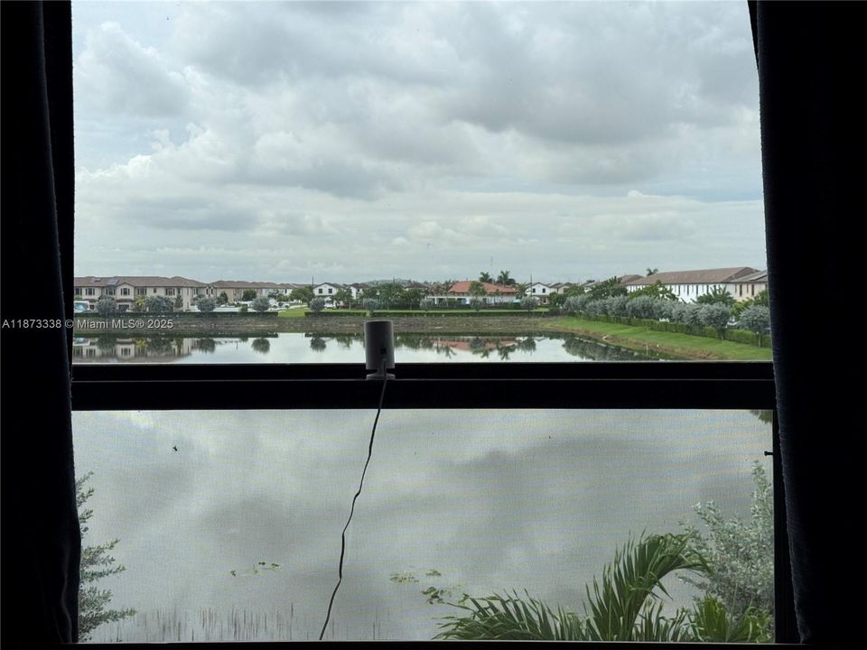 待售: $550,000 (3 贝兹, 2 浴室, 1540 平方英尺)