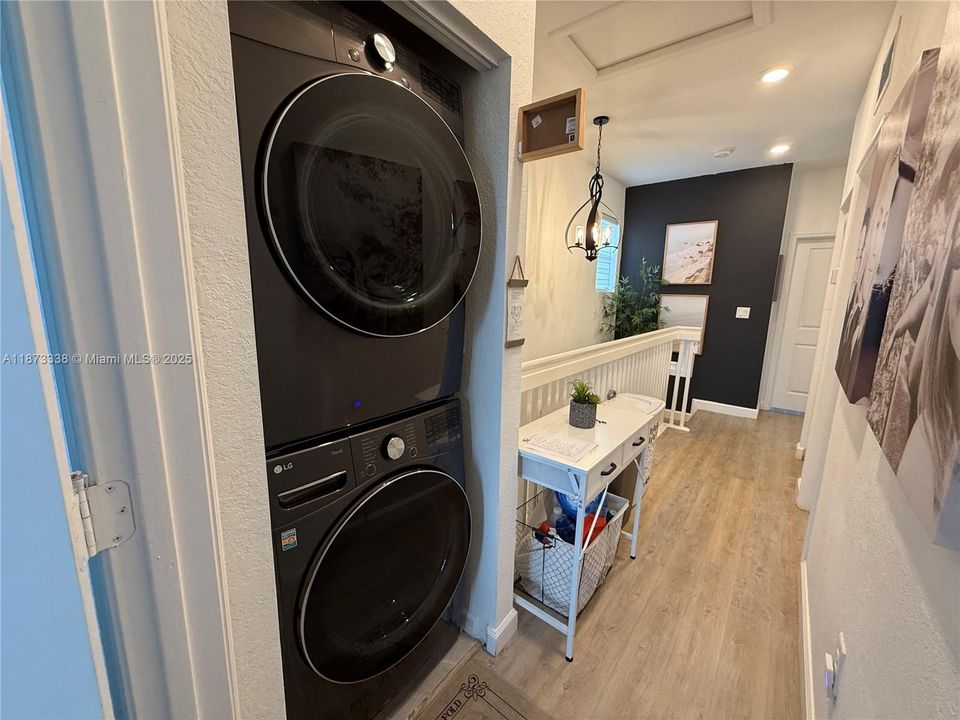 待售: $550,000 (3 贝兹, 2 浴室, 1540 平方英尺)