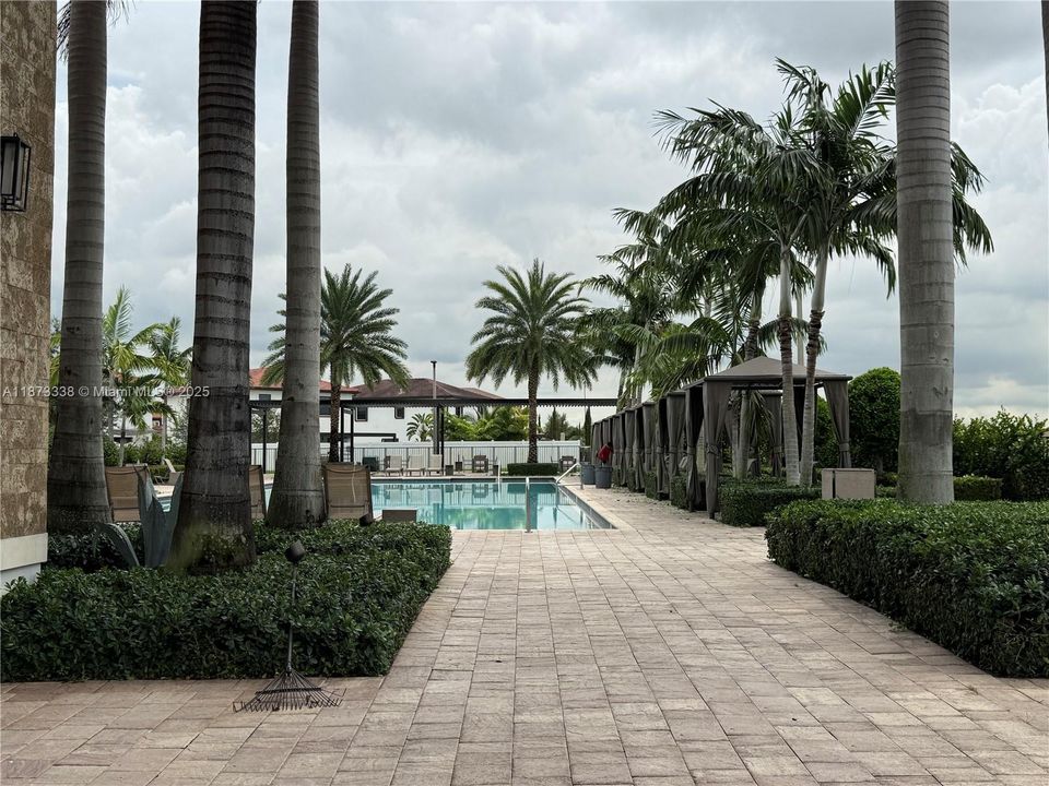 待售: $550,000 (3 贝兹, 2 浴室, 1540 平方英尺)