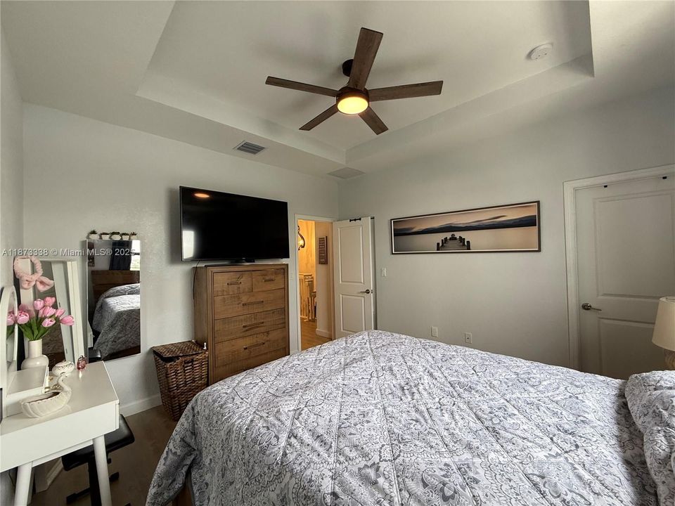 待售: $550,000 (3 贝兹, 2 浴室, 1540 平方英尺)