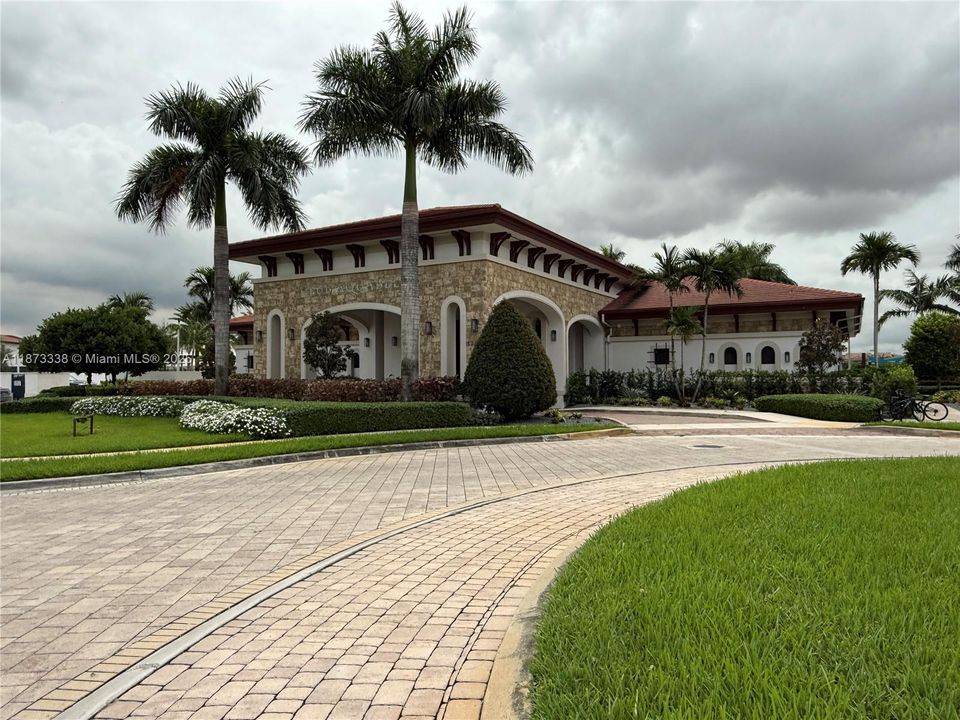 待售: $550,000 (3 贝兹, 2 浴室, 1540 平方英尺)