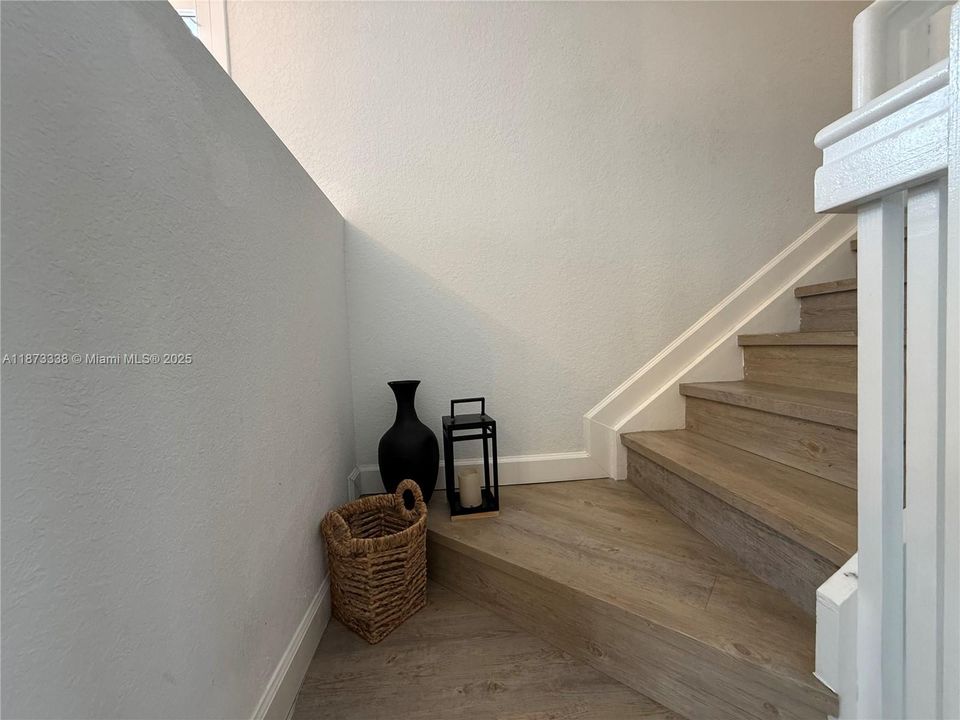 待售: $550,000 (3 贝兹, 2 浴室, 1540 平方英尺)