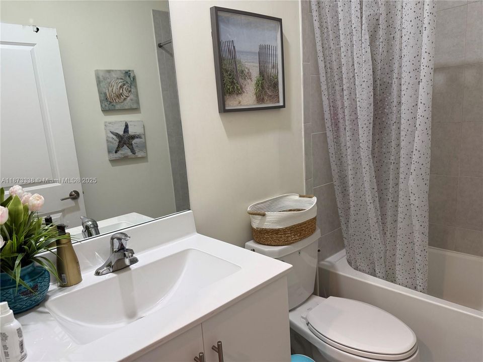 待售: $550,000 (3 贝兹, 2 浴室, 1540 平方英尺)