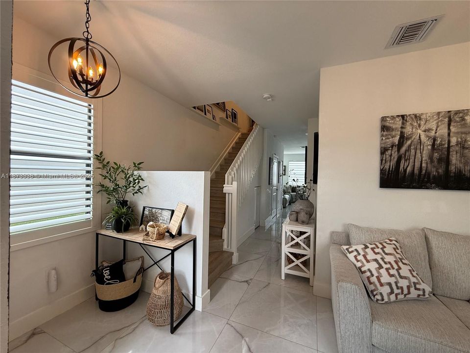 待售: $550,000 (3 贝兹, 2 浴室, 1540 平方英尺)