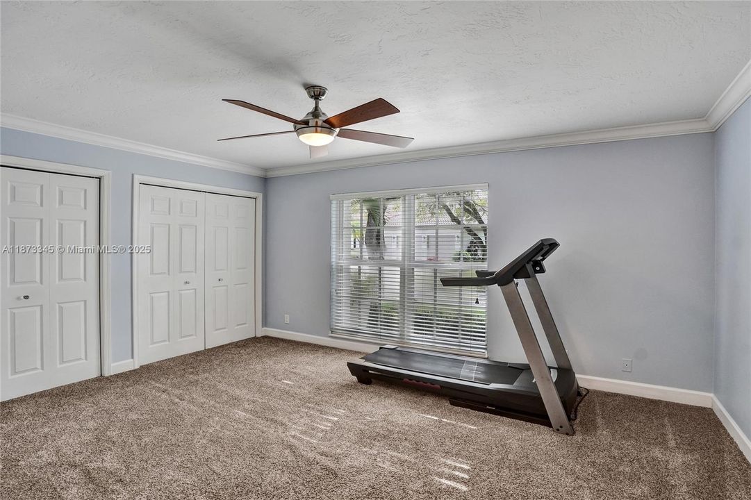 Недавно продано: $988,800 (4 спален, 4 ванн, 3520 Квадратных фут)