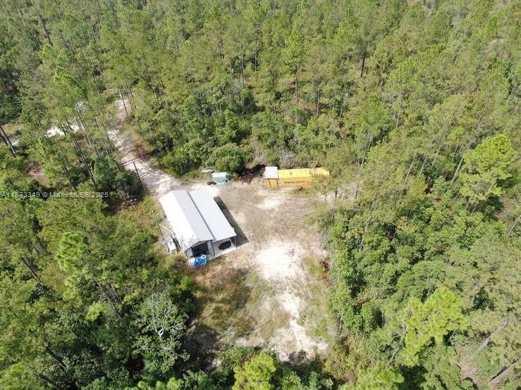 На продажу: $385,000 (111.53 acres)