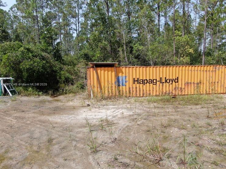 На продажу: $385,000 (111.53 acres)