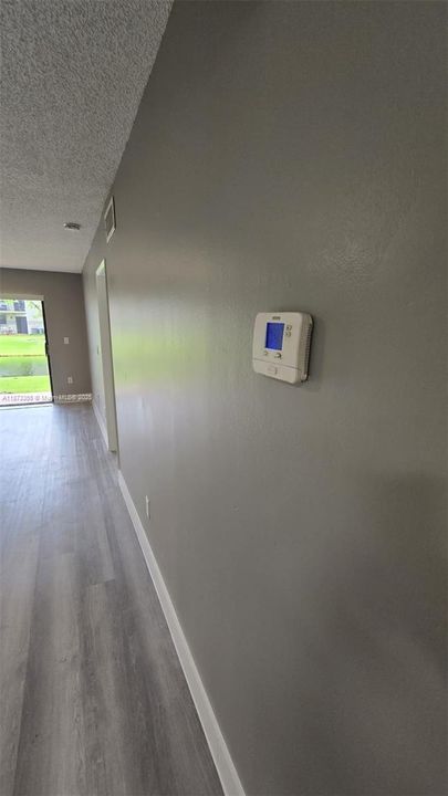 Activo con contrato: $2,150 (2 camas, 2 baños, 986 Pies cuadrados)