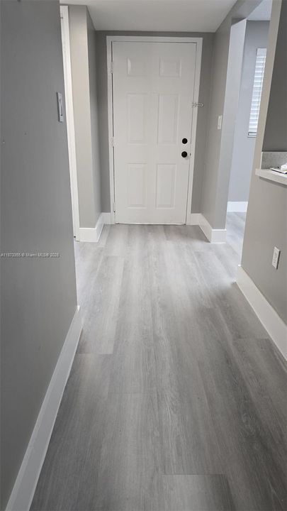 Activo con contrato: $2,150 (2 camas, 2 baños, 986 Pies cuadrados)