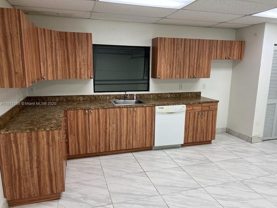 For Rent: $18 (0 beds, 0 baths, 0 Square Feet)