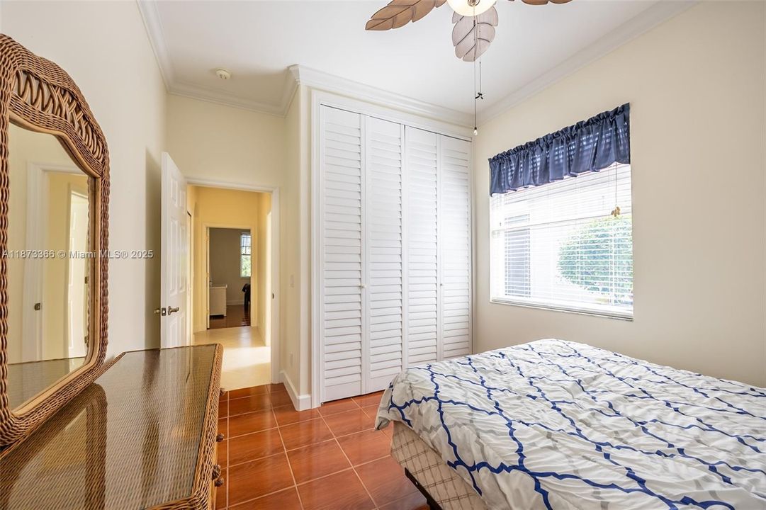 Active With Contract: $619,000 (4 beds, 2 baths, 2371 Square Feet)