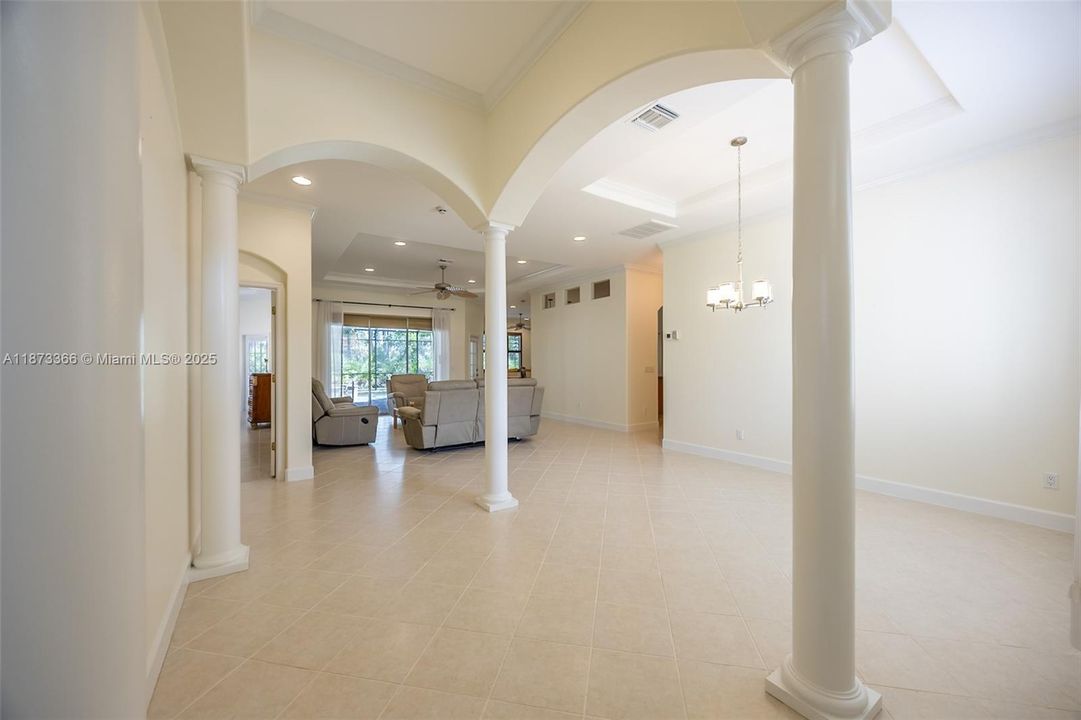 Active With Contract: $619,000 (4 beds, 2 baths, 2371 Square Feet)