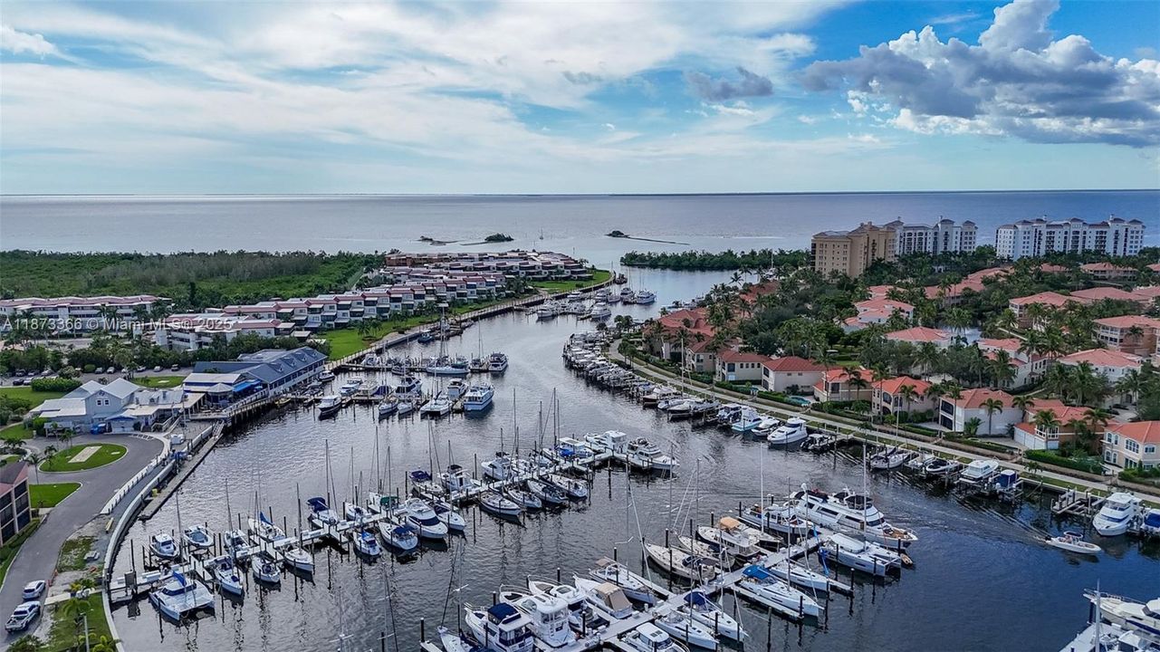 Active With Contract: $619,000 (4 beds, 2 baths, 2371 Square Feet)