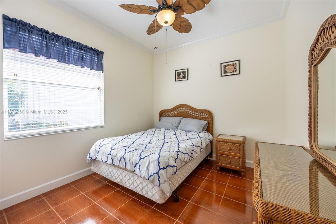 Active With Contract: $619,000 (4 beds, 2 baths, 2371 Square Feet)