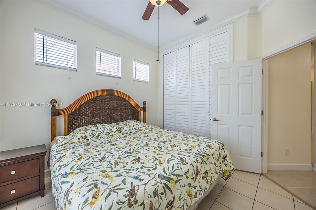 Active With Contract: $619,000 (4 beds, 2 baths, 2371 Square Feet)