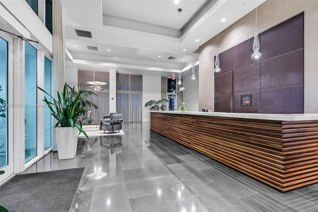 For Sale: $1,595,000 (2 beds, 2 baths, 1463 Square Feet)