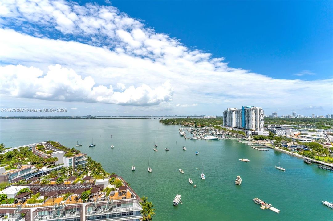 For Sale: $1,595,000 (2 beds, 2 baths, 1463 Square Feet)