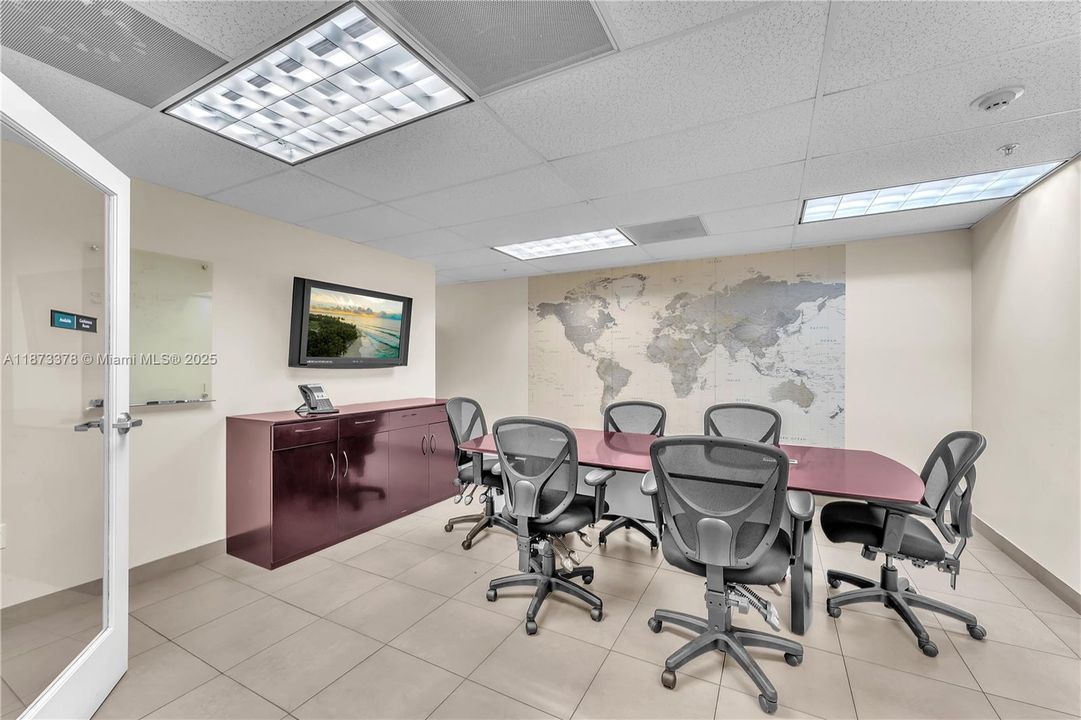 合同活跃: $3,200,000 (0 贝兹, 0 浴室, 0 平方英尺)