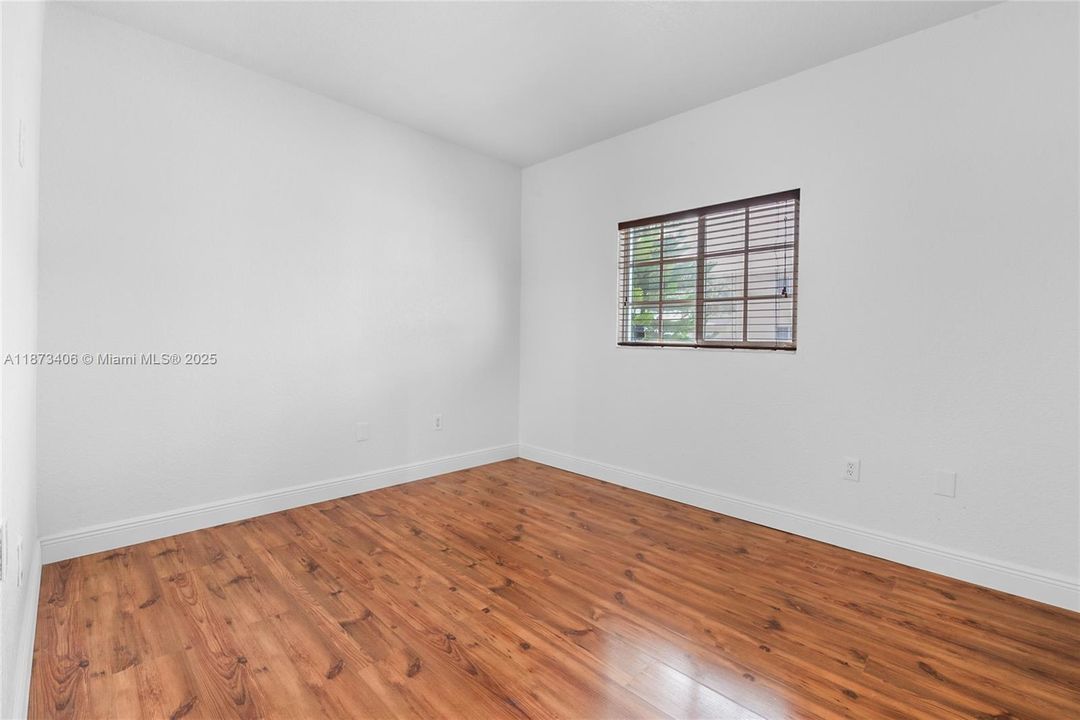 En Venta: $390,000 (3 camas, 2 baños, 1190 Pies cuadrados)