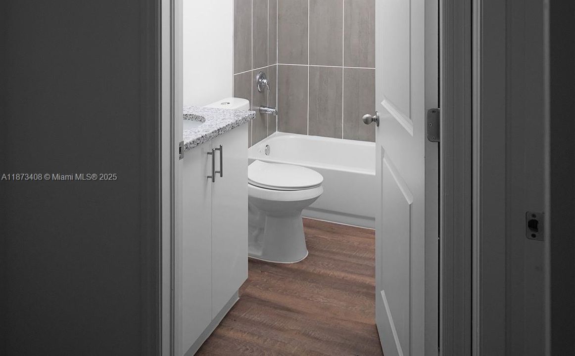 В аренду: $2,250 (3 спален, 2 ванн, 2060 Квадратных фут)