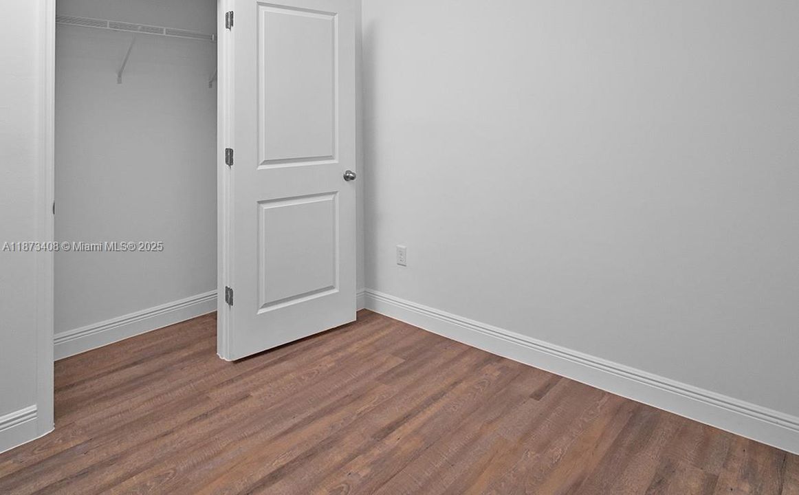 В аренду: $2,250 (3 спален, 2 ванн, 2060 Квадратных фут)