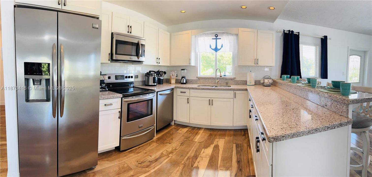 For Rent: $5,500 (3 beds, 2 baths, 0 Square Feet)