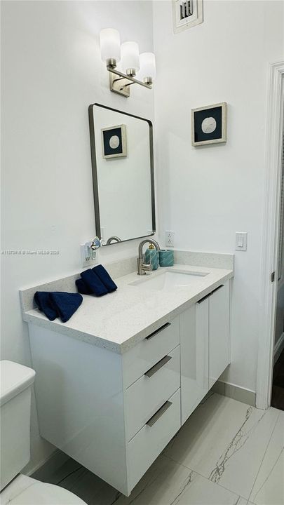 For Rent: $5,500 (3 beds, 2 baths, 0 Square Feet)