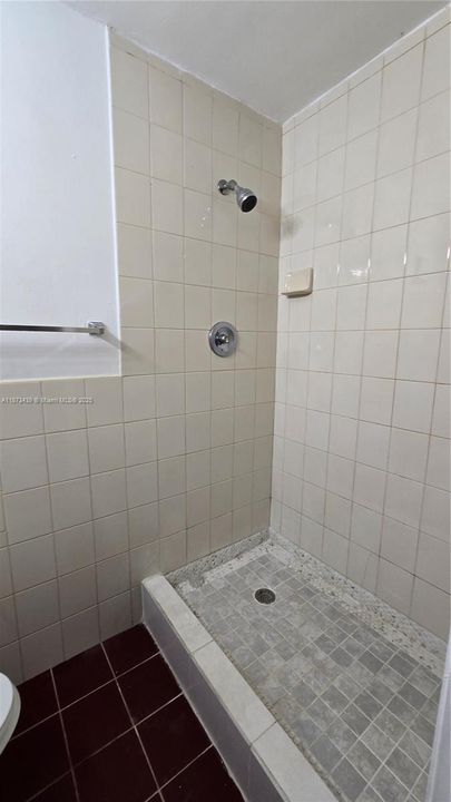 Activo con contrato: $1,650 (2 camas, 2 baños, 1075 Pies cuadrados)