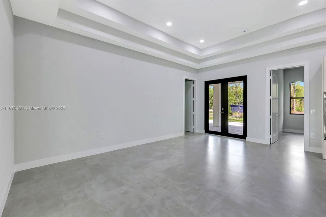 For Sale: $625,000 (4 beds, 3 baths, 1774 Square Feet)