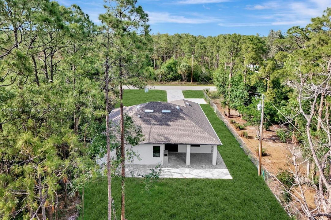 For Sale: $625,000 (4 beds, 3 baths, 1774 Square Feet)