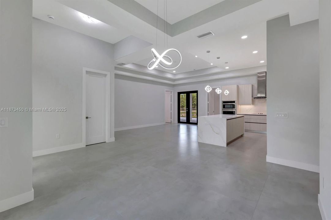 For Sale: $625,000 (4 beds, 3 baths, 1774 Square Feet)