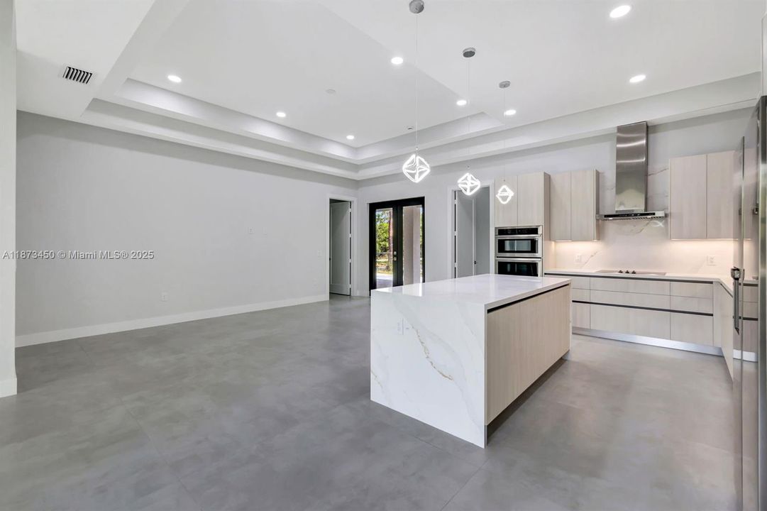 For Sale: $625,000 (4 beds, 3 baths, 1774 Square Feet)