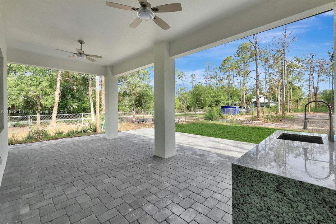 For Sale: $625,000 (4 beds, 3 baths, 1774 Square Feet)