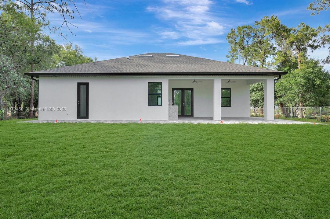 For Sale: $625,000 (4 beds, 3 baths, 1774 Square Feet)