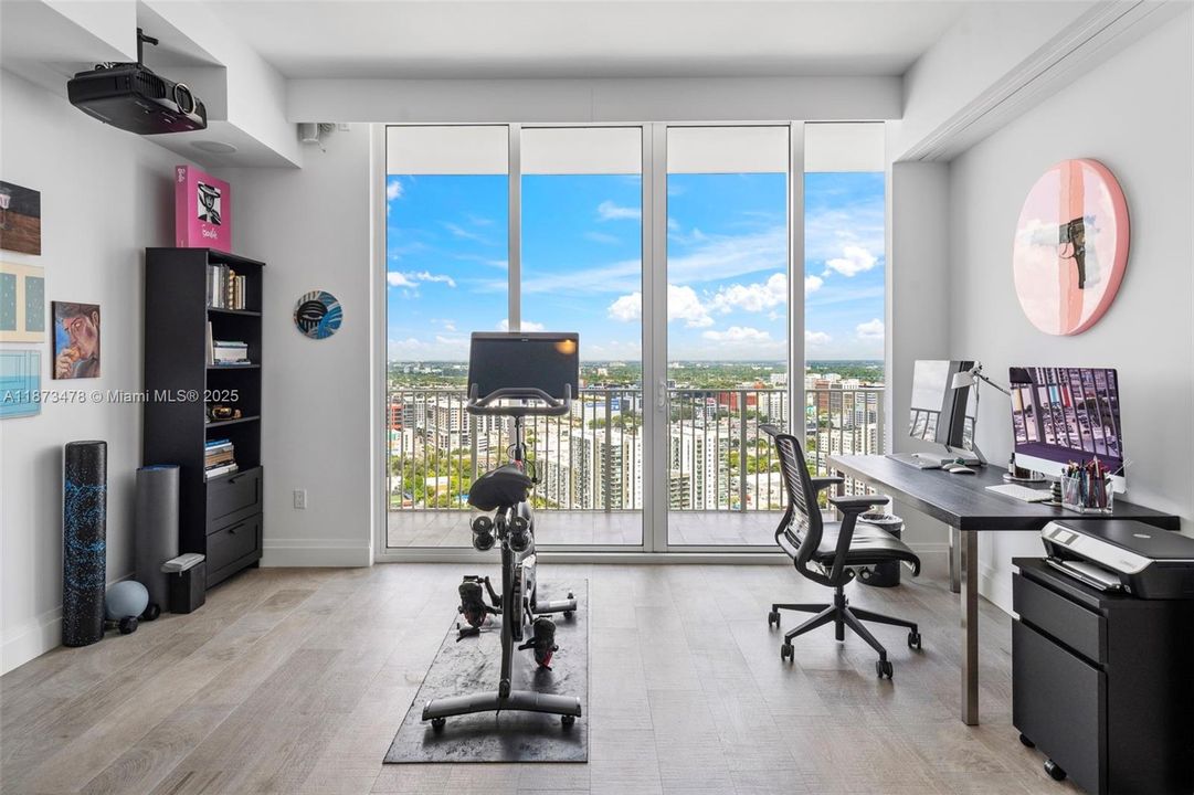 Active With Contract: $1,595,000 (2 beds, 2 baths, 1666 Square Feet)