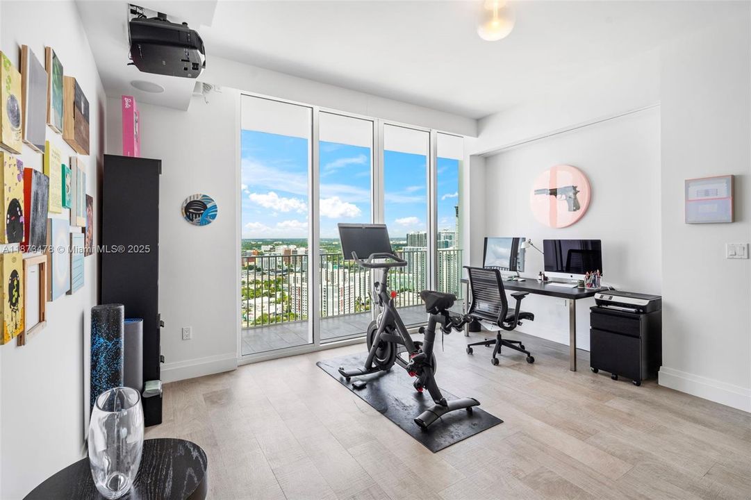 Active With Contract: $1,595,000 (2 beds, 2 baths, 1666 Square Feet)