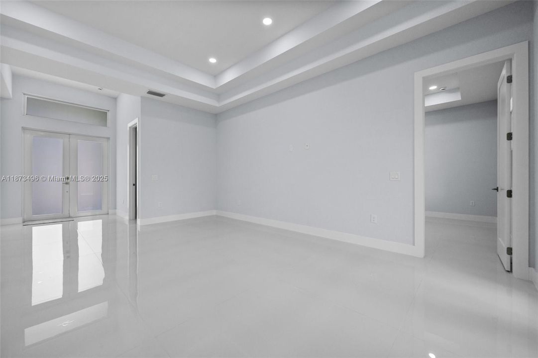 待售: $625,000 (4 贝兹, 3 浴室, 1774 平方英尺)